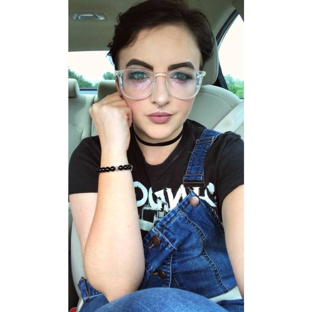 Meet your Posher, Lakota